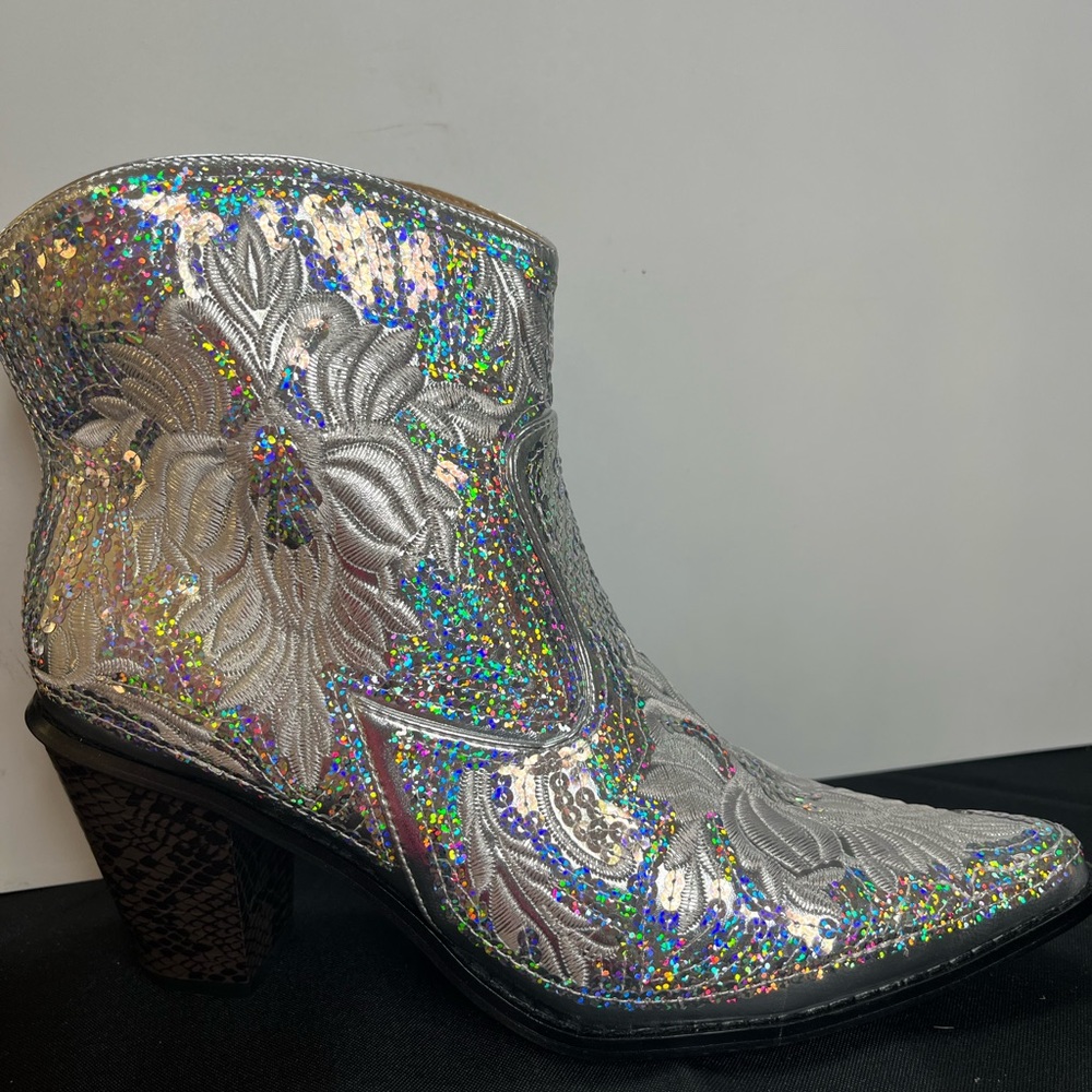 Size 10 Women’s Silver Sparkly Sequins Cowboy Cowgirl Ankle Bling Boot Bootie